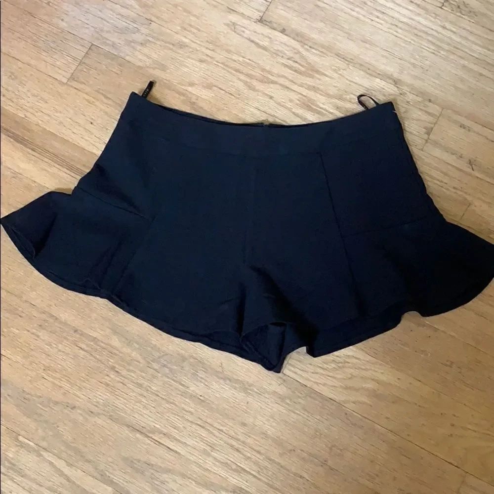 Black Balloon Shorts
